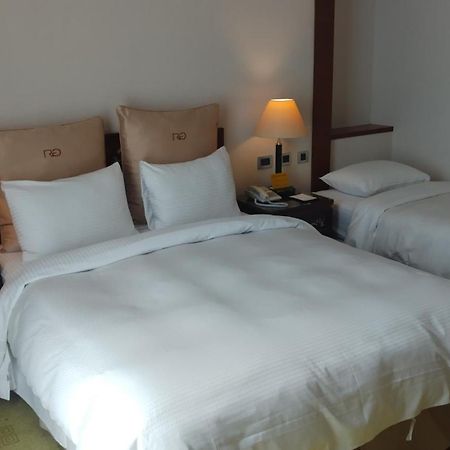 Rich Garden Hotel Тайбэй Экстерьер фото