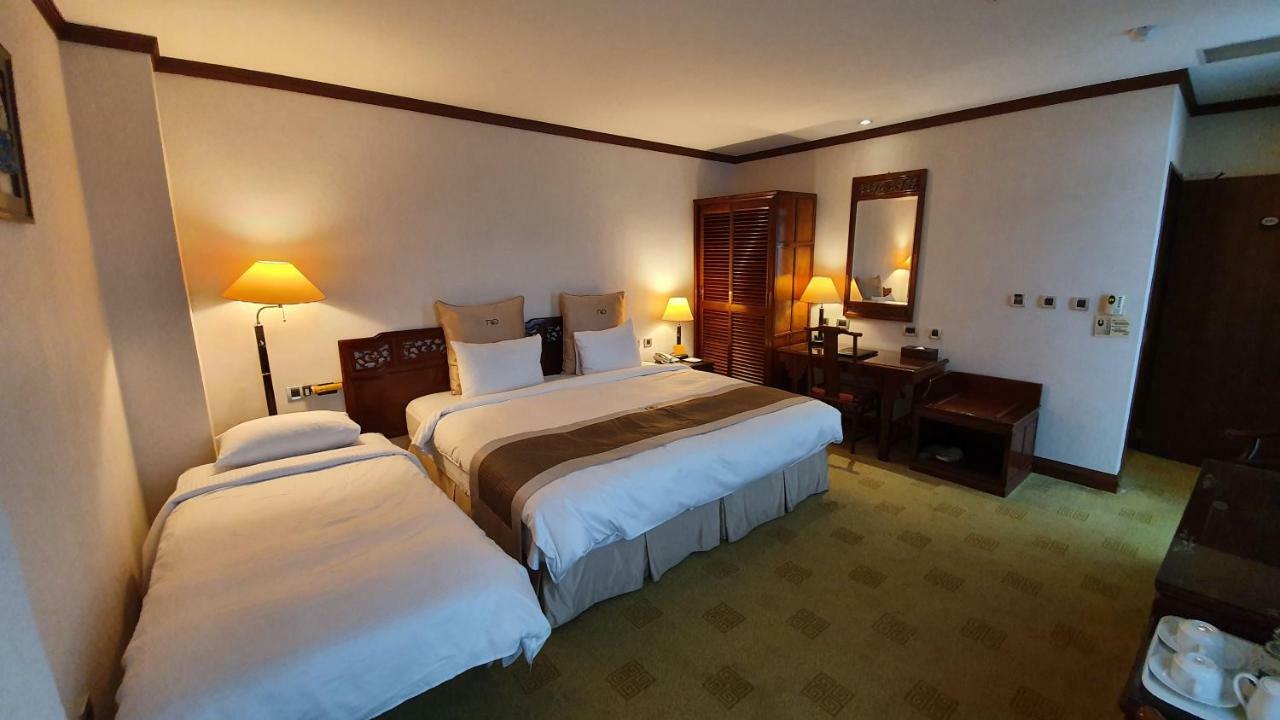 Rich Garden Hotel Тайбэй Экстерьер фото