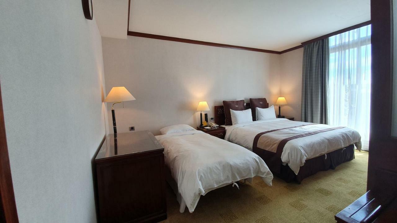 Rich Garden Hotel Тайбэй Экстерьер фото